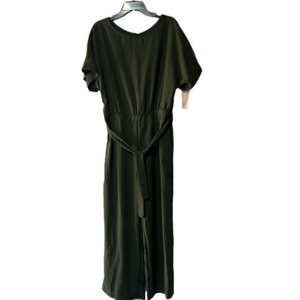 Women’s Emery Rose hunter green jumpsuit new with tags size‎ Large belt
